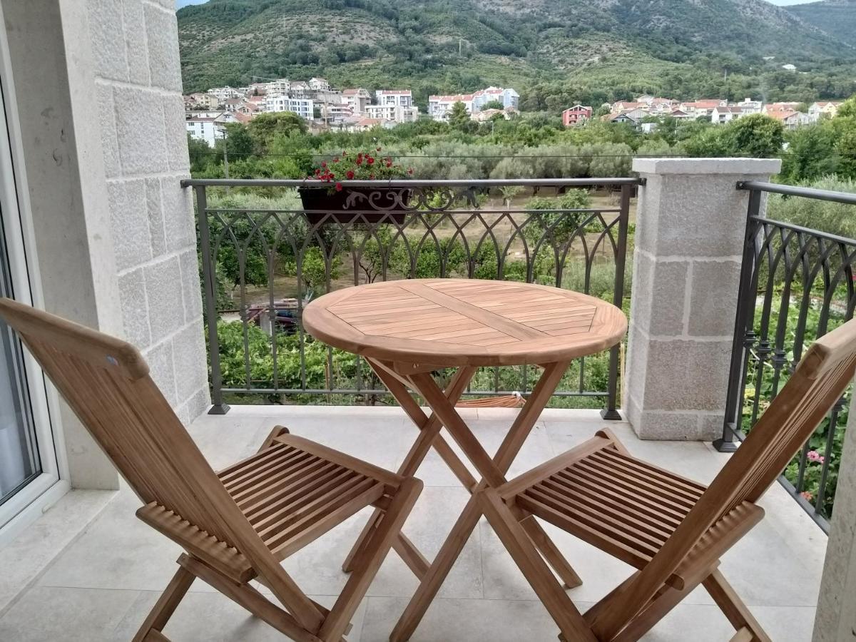 Appartement Petivat Gardens Extérieur photo