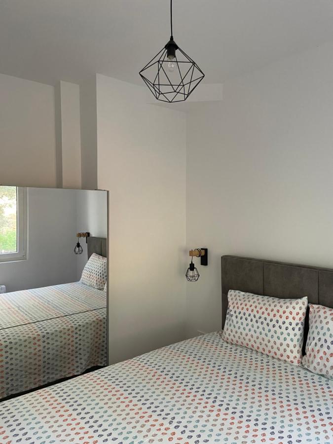 Appartement Petivat Gardens Extérieur photo
