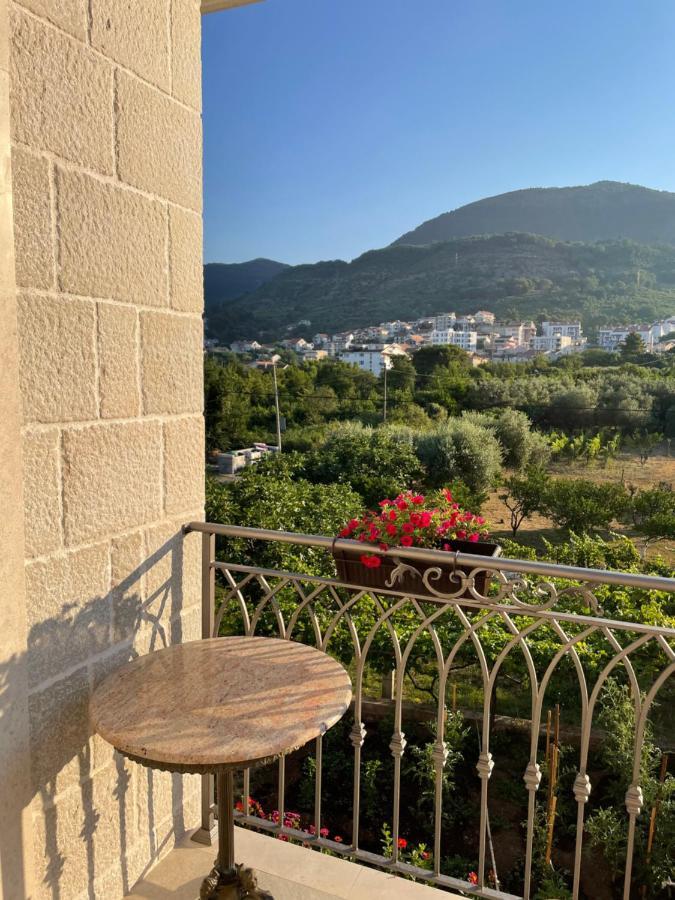 Appartement Petivat Gardens Extérieur photo