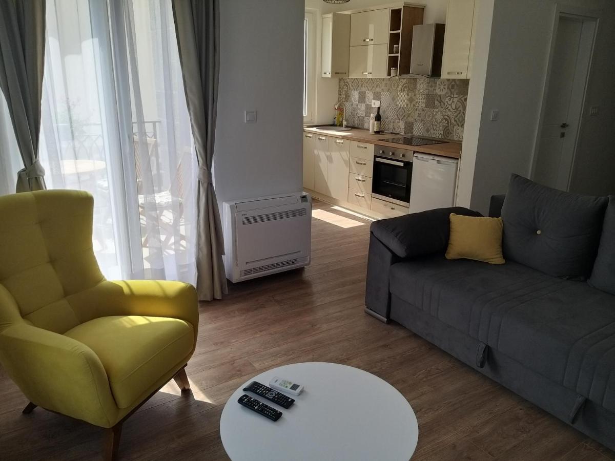 Appartement Petivat Gardens Extérieur photo