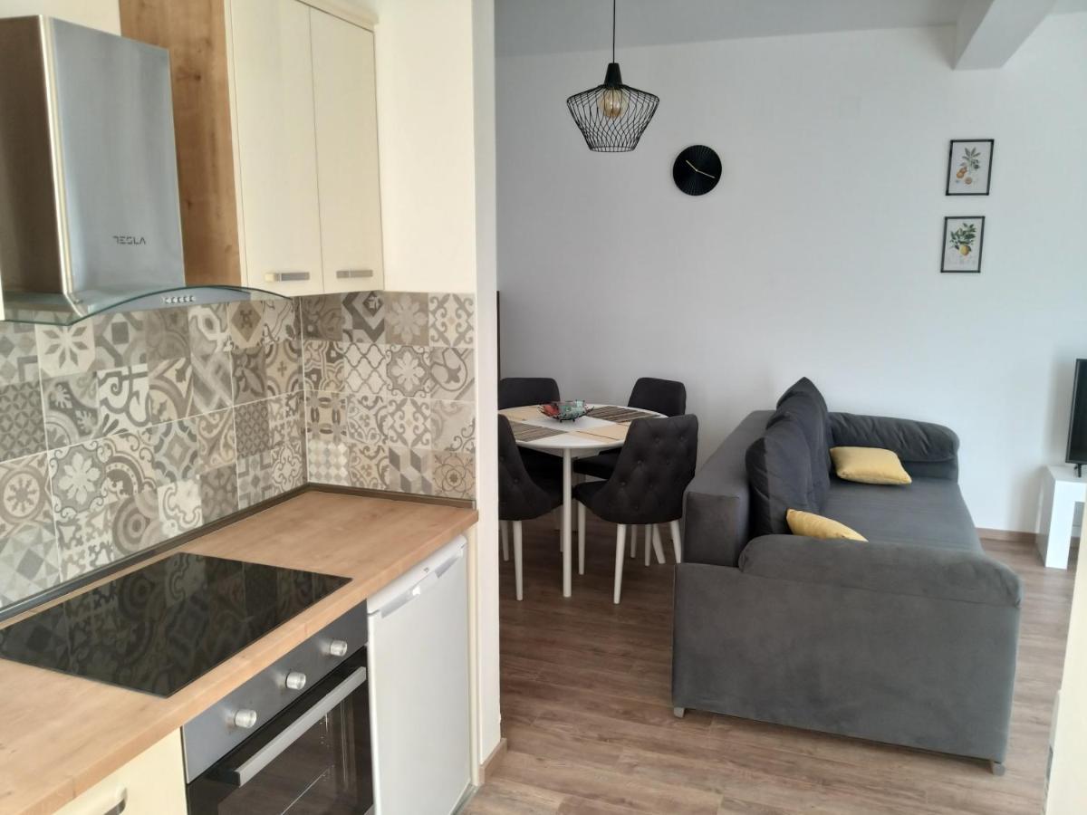Appartement Petivat Gardens Extérieur photo