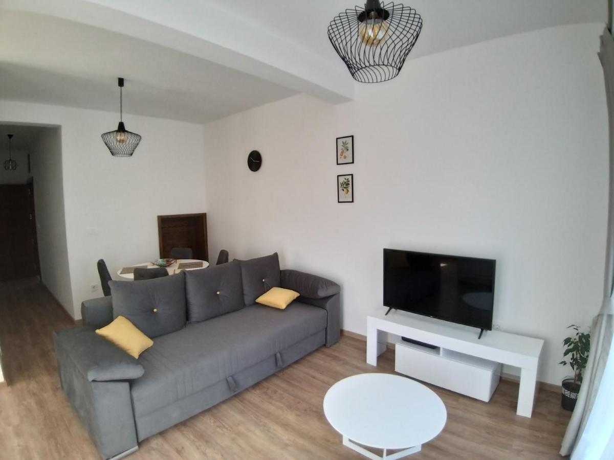 Appartement Petivat Gardens Extérieur photo