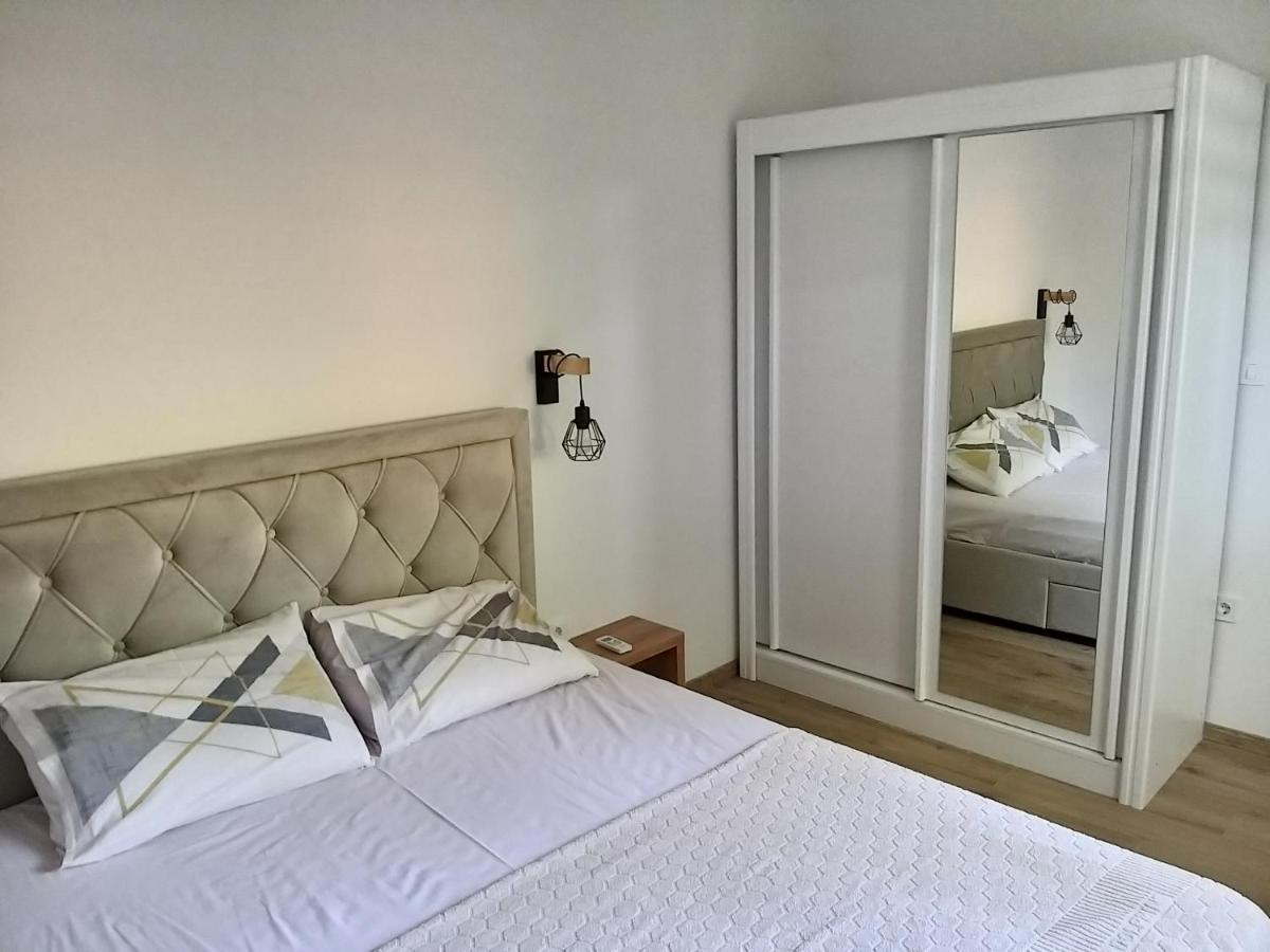 Appartement Petivat Gardens Extérieur photo