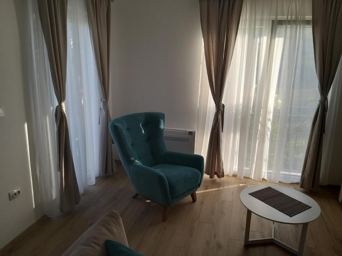 Appartement Petivat Gardens Extérieur photo