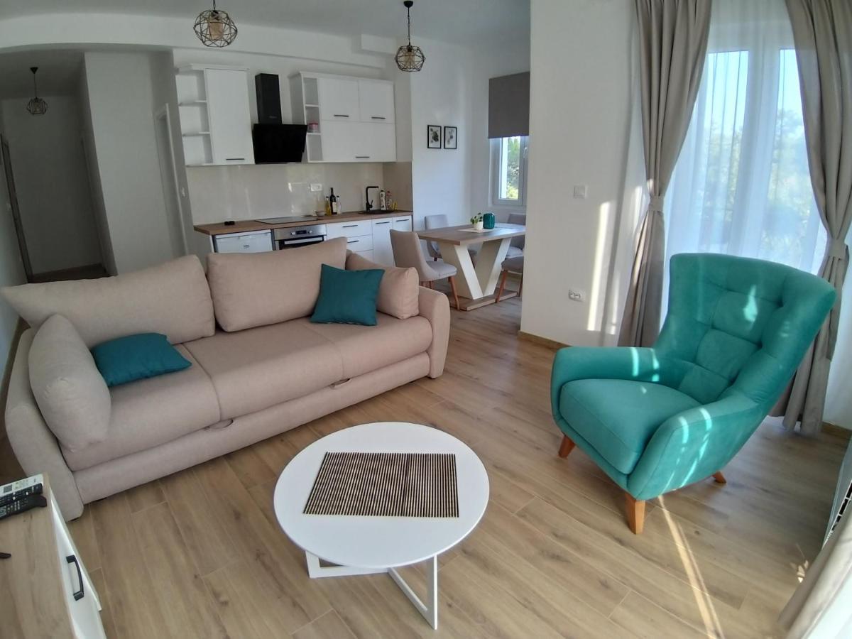 Appartement Petivat Gardens Extérieur photo