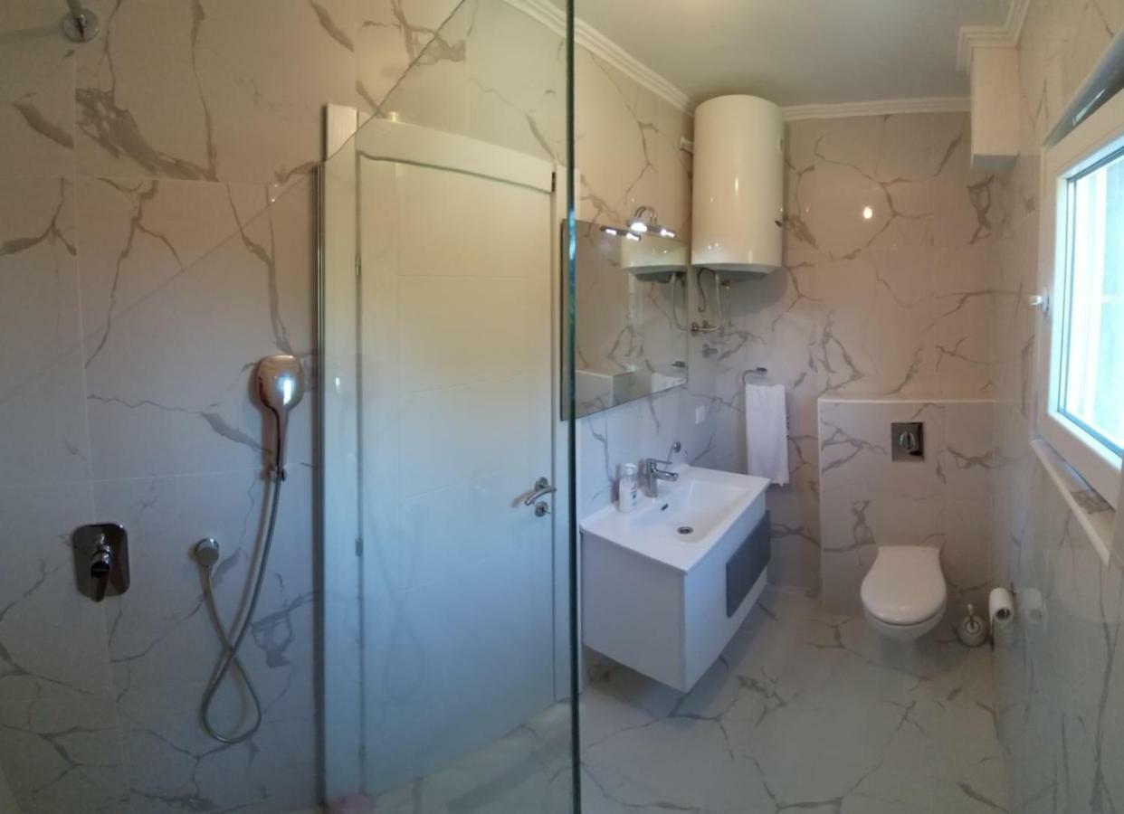 Appartement Petivat Gardens Extérieur photo