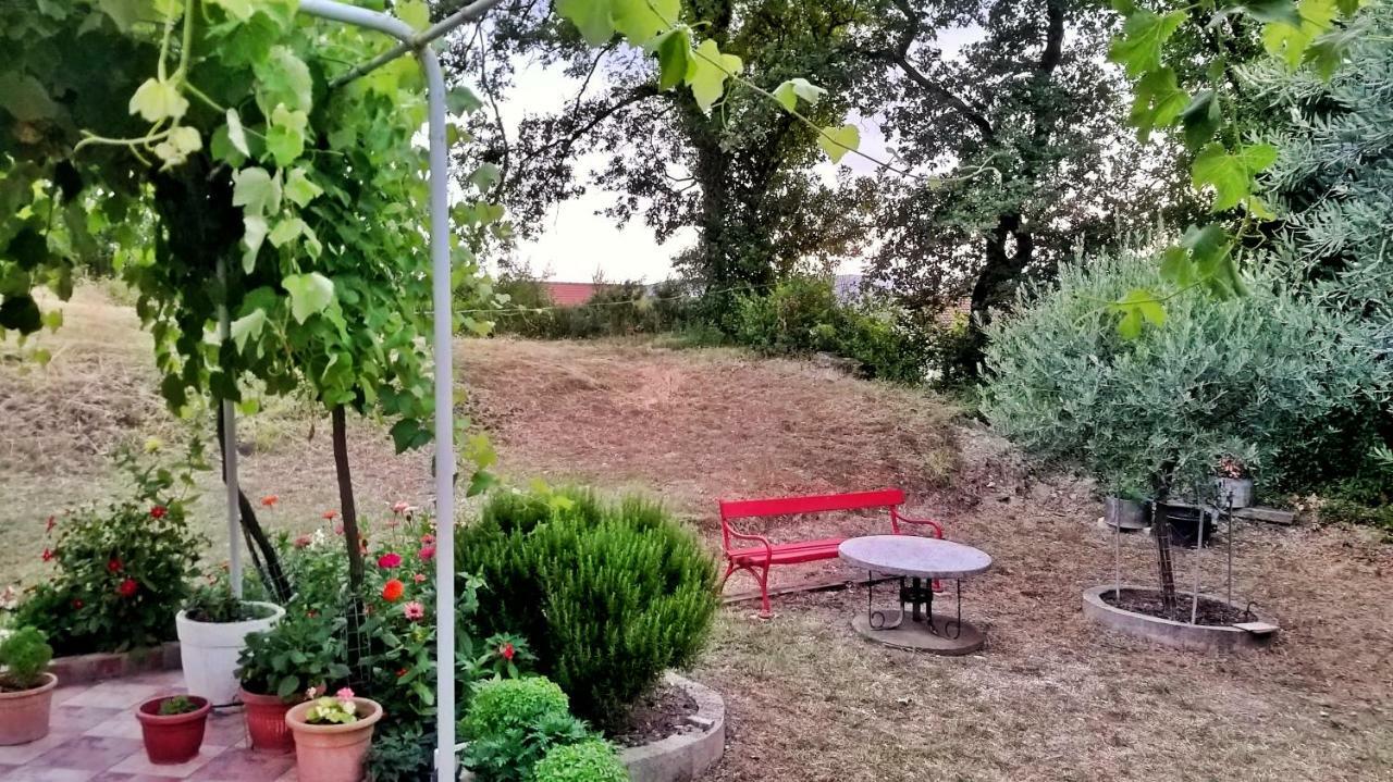 Appartement Petivat Gardens Extérieur photo